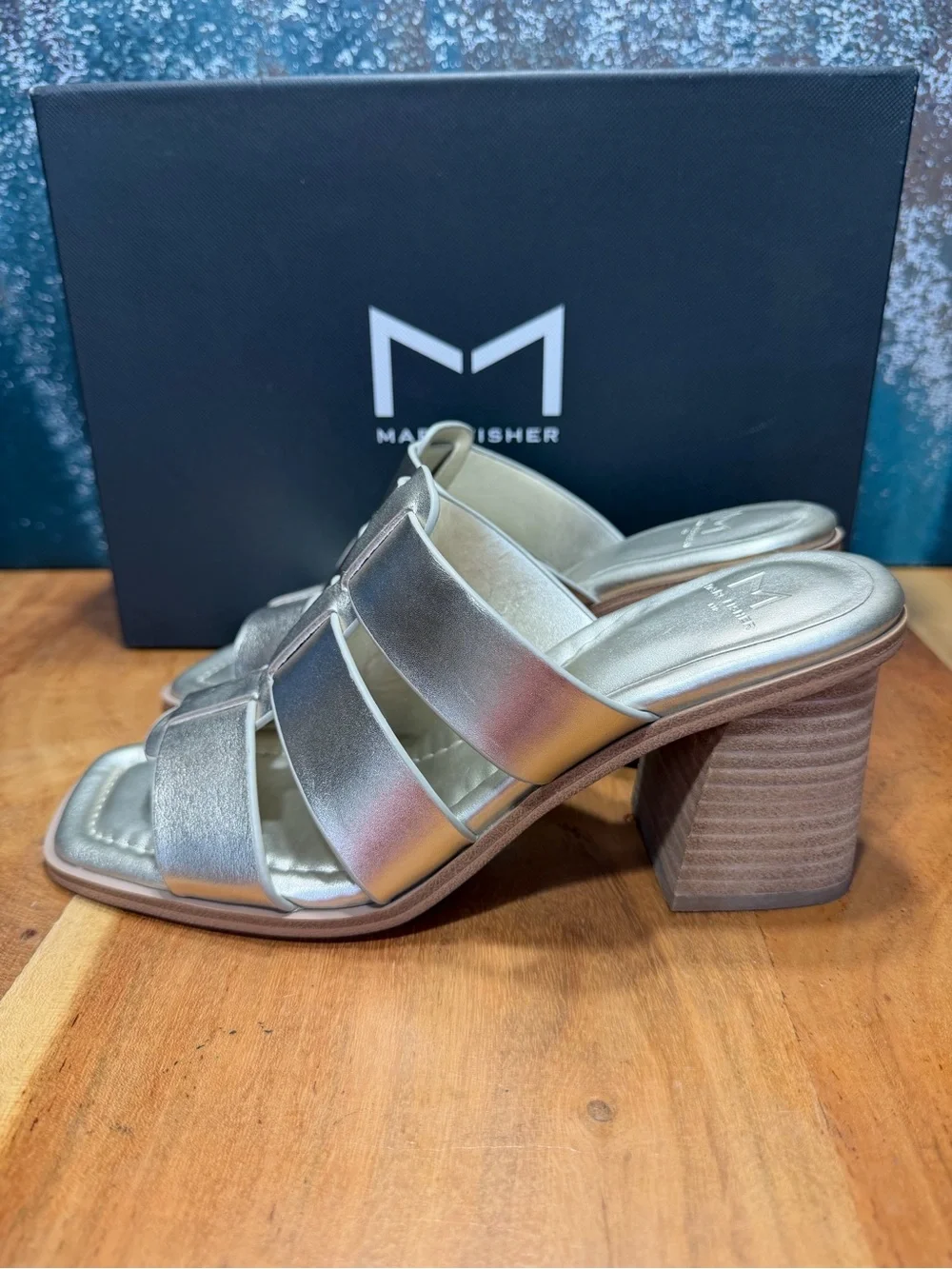 Marc Fisher Metallic Y2K Inspired Louisa Leather Mule Heels Silver Size 7 NIB
